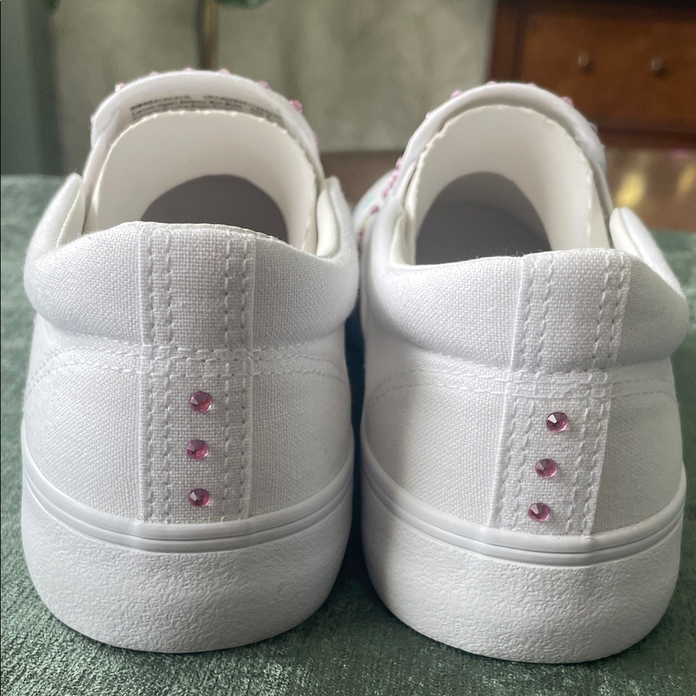 Woman’s Disney Princess custom Slip-On sneakers.with Cinderella and Jasmine. - Picture 5 of 10